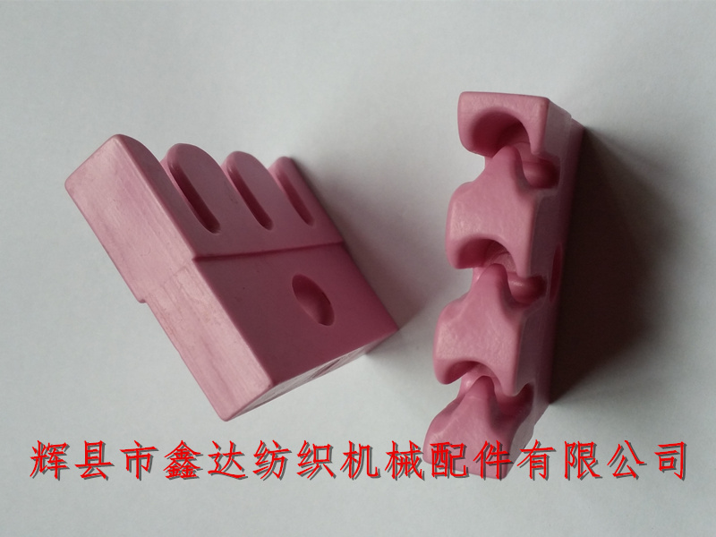 Three tooth comb ceramic accessories of loom